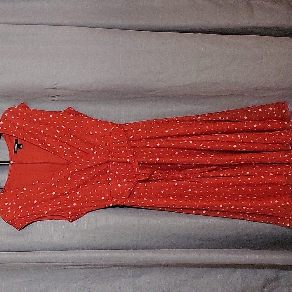 Sleeveless dress